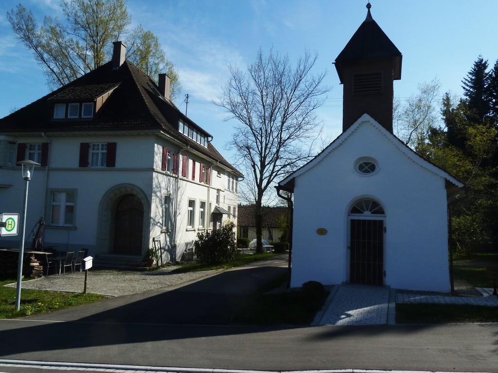 Altes Schulhaus Apartment Argenbuhl Exterior photo